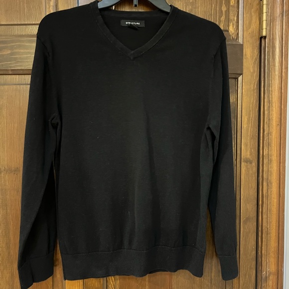 Black sweater size medium by Structure v neck - Picture 4 of 4
